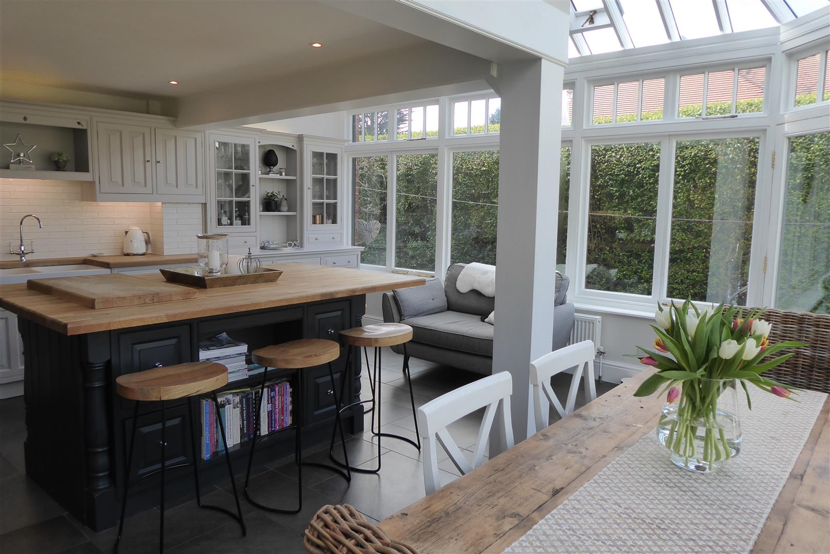 LIVING DINING KITCHEN